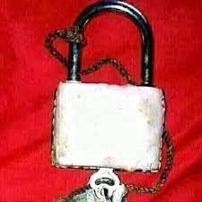 PUISSANT CADENAS D’AMOUR POUR ATTIRER L’AMOUR